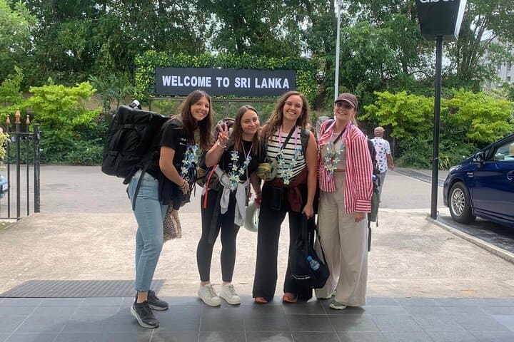 Maximize a Colombo Airport Layover: 5-Hour Private Transit City Tour photo 2