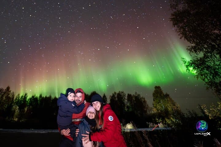 Rovaniemi Northern Lights Photography Tour — Small-Group Minivan Aurora Hunt photo 2