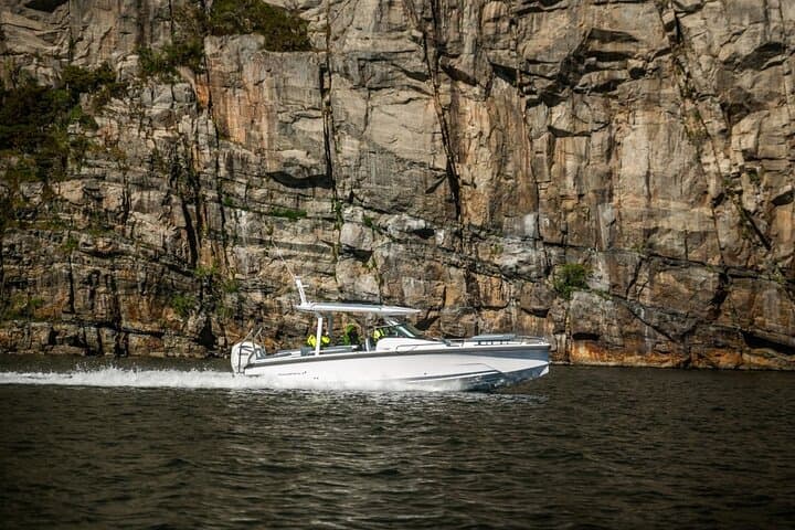Lysefjord Minibus Tour from Stavanger — Optional Speedboat Safari to Pulpit Rock photo 2
