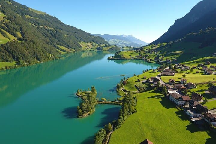 Day Trip from Zurich to the Swiss Alps: Lauterbrunnen, Beatus Caves & Grindelwald photo 3