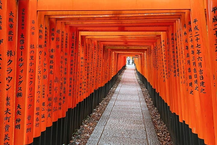 Half-Day Kyoto Highlights: Gion, Kiyomizu-dera & Fushimi Inari Walking Tour photo 4