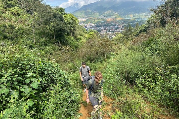 Sapa Day Trek: Sa Seng to Hang Da and Hau Thao Villages photo 3