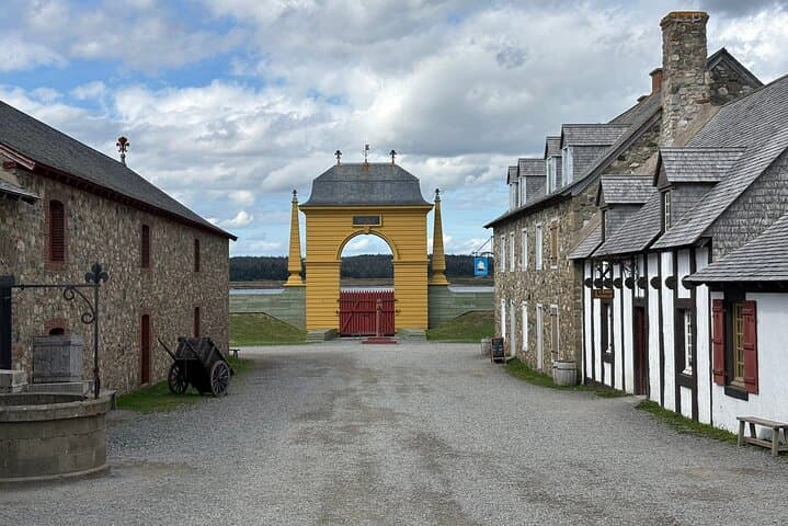 Sydney to Louisbourg Heritage Discovery Tour: Fortress of Louisbourg Day Trip photo 4