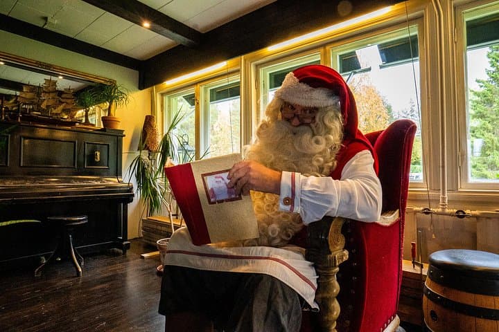 Private Santa Meeting at His Secret Home in Rovaniemi photo 1
