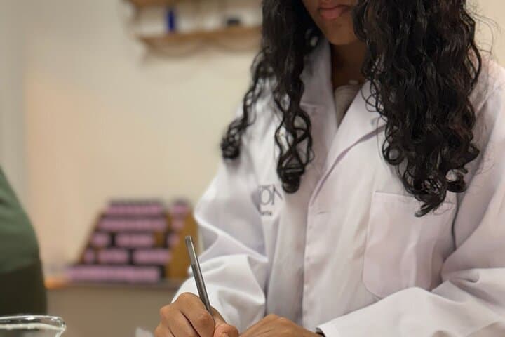 Express Perfume-Making Workshop in Atlanta — Create a 55ml Signature Scent photo 4