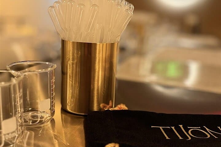 Express Perfume-Making Workshop in Atlanta — Create a 55ml Signature Scent photo 2