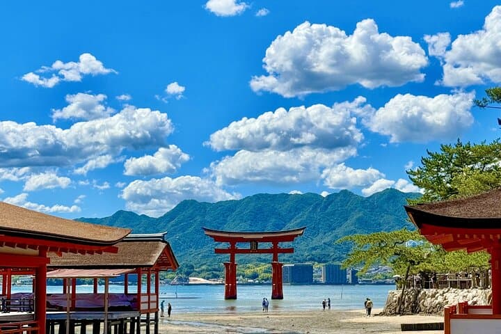Hiroshima Private Custom Tour: Peace Park, Miyajima & Local Flavors photo 3