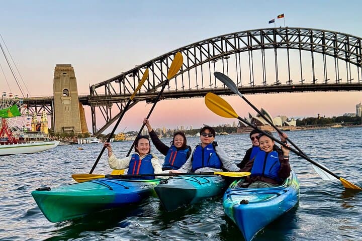 Sunrise Serenity: Kayak Sydney Harbour at Dawn photo 3