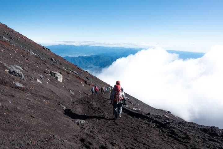Climb Mount Fuji in 2 Days: Yoshida Route Hut Overnight from Tokyo