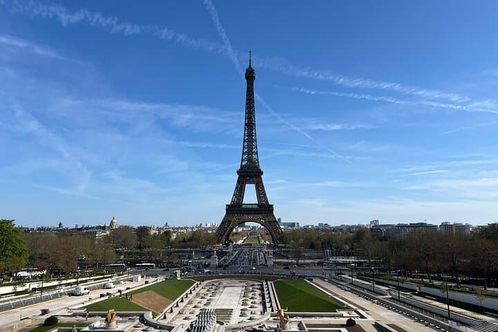 Eiffel Tower 2nd Floor Ticket with Audioguide — Summit Option & Visitor Tips photo 4