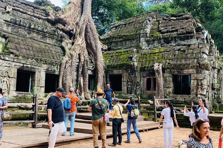 Private Angkor Wat & Lost Temple Jungle Tour — Full-Day Siem Reap Itinerary photo 3