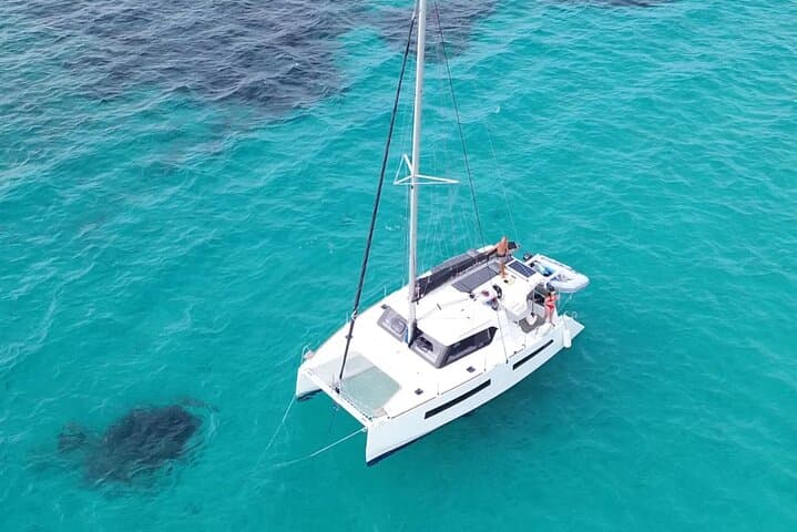 Cagliari catamaran excursion: 3-hour cruise to Sella del Diavolo with Prosecco toast photo 4