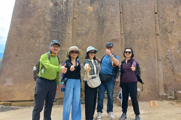 Sacred Valley VIP Tour: Chinchero, Moray, Maras, Ollantaytambo & Pisac photo 4
