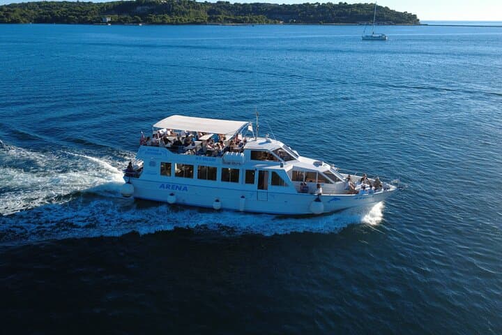 Sunset Dolphin Cruise and Istrian Dinner from Pula to Brijuni photo 3