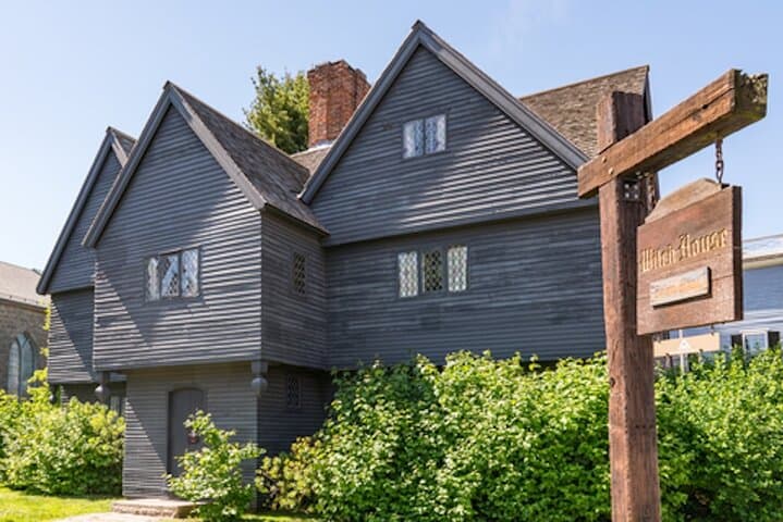 Salem History & Shadows: Self-Guided Audio Walking Tour photo 4