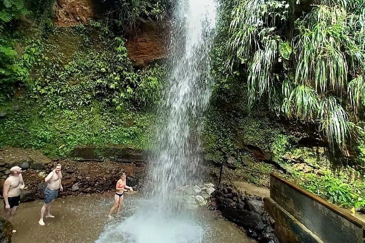 wow-tours-st-lucia-soufriere-pitons-sulphur-springs-full-day photo 4