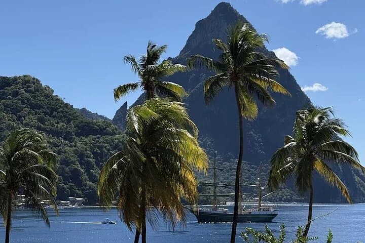 wow-tours-st-lucia-soufriere-pitons-sulphur-springs-full-day