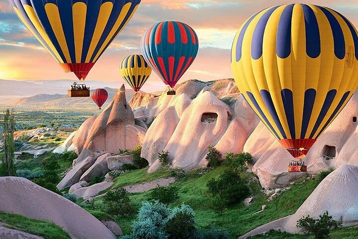 Dawn Over Cappadocia: Hot-Air Balloon Watching with Hotel Transfer photo 6