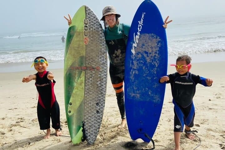Venice Beach Surf Lessons: Beginner-Friendly Group Sessions at the Breakwater photo 6