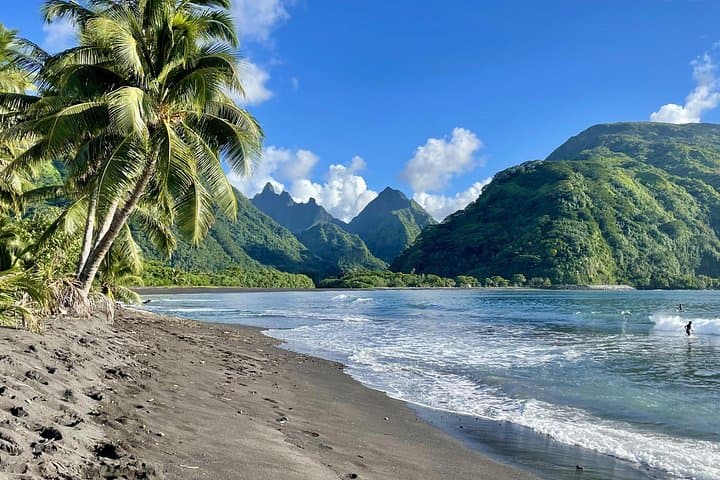 TiTi's Tahiti Full-Day Island Tour — Beaches, Marae & Waterfalls