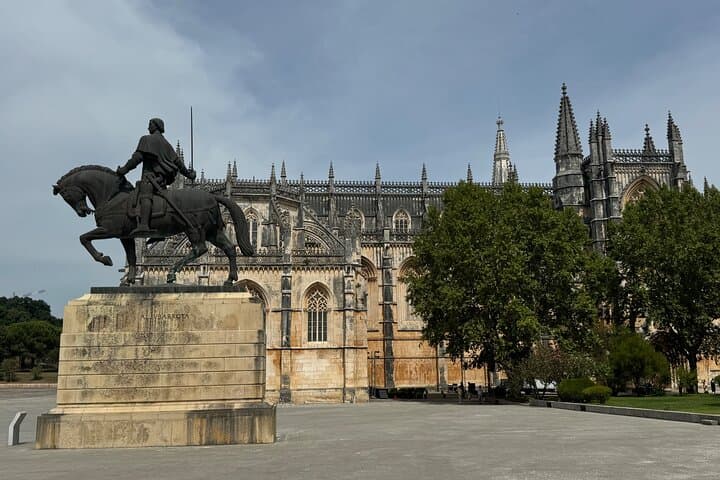 Luxury Private Tour: Fátima, Óbidos, Nazaré, Tomar & Monasteries from Lisbon photo 3