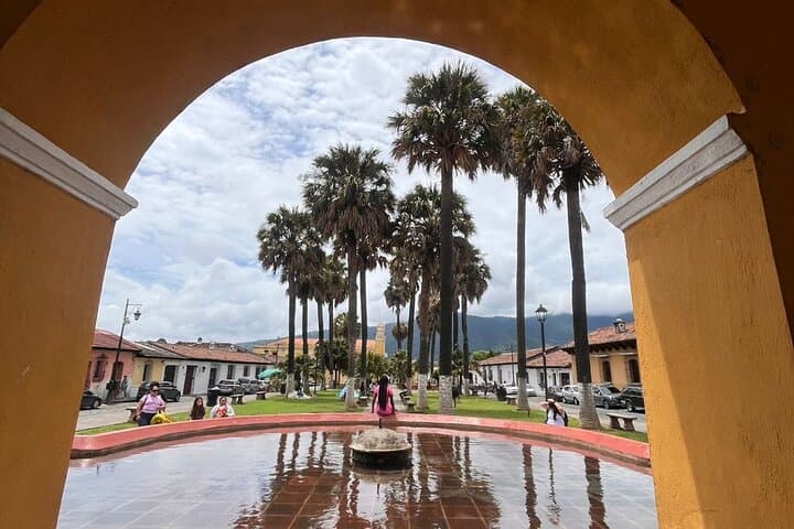 Antigua, Hobbitenango & Lake Atitlán: 2-Day Cultural and Scenic Tour photo 4