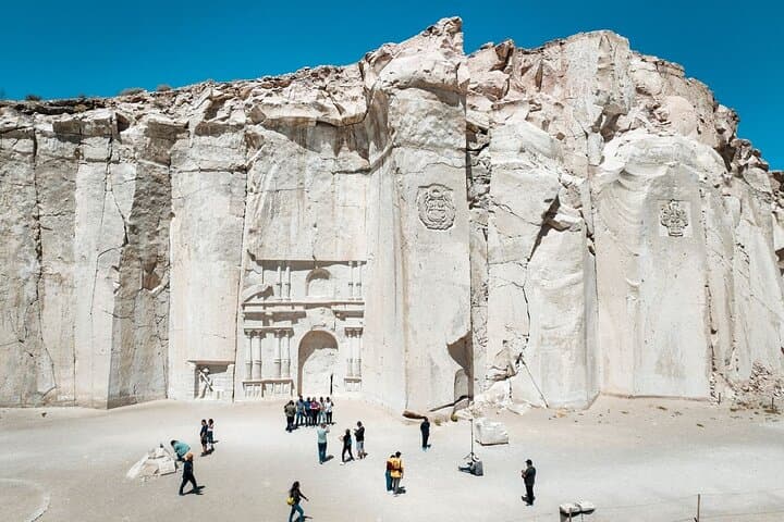Sillar Route & Culebrillas Tour — Arequipa Quarry Walks and Ancient Petroglyphs photo 2