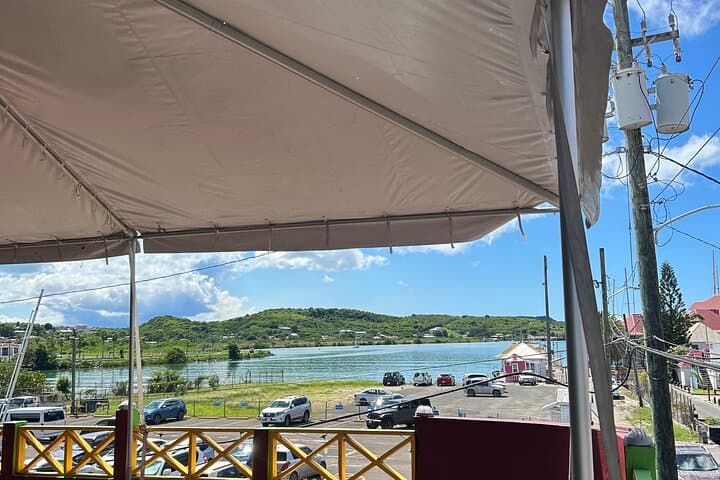 Antigua Balcony: Extreme Open-Ocean Free-Diving & Lobster-Fishing Speedboat Excursion photo 4
