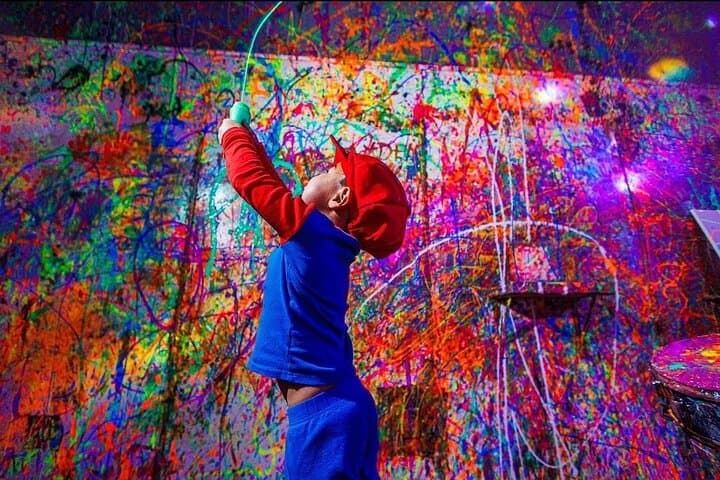 Atlanta Splatter Art Room: Hands-On UV Splatter Painting Experience