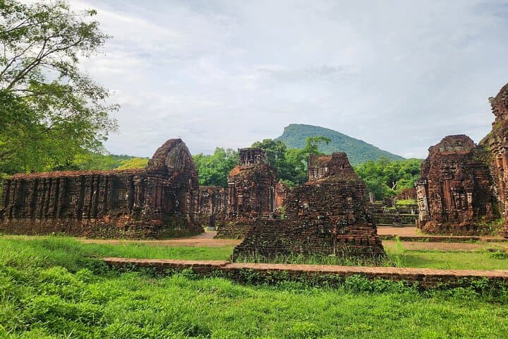 My Son Temples & Golden Bridge Full-Day Tour from Da Nang