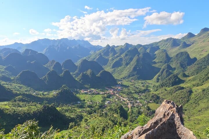Dong Van 3-Day Private Motorcycle Tour: Ha Giang Loop, Ma Pi Leng & Ethnic Homestays photo 4