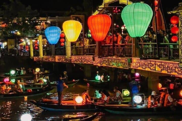 Marble Mountains & Hoi An: Walking Tour, Sampan Boat Ride and Night Market photo 2