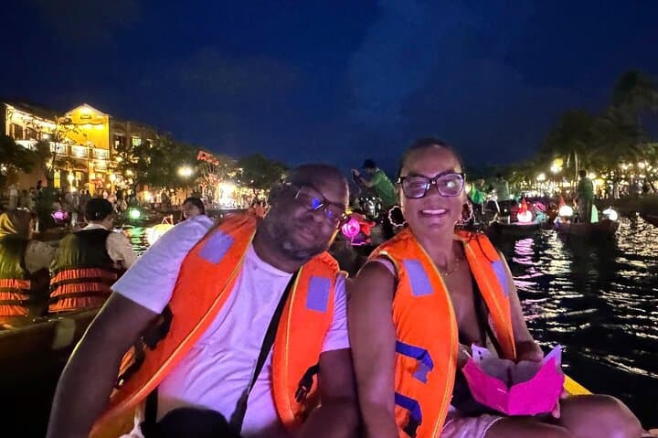 Marble Mountains & Hoi An: Walking Tour, Sampan Boat Ride and Night Market photo 6