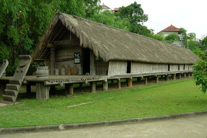 Hanoi Heritage & History Full-Day Tour — Old Quarter, Ho Chi Minh Complex & Temple of Literature photo 2
