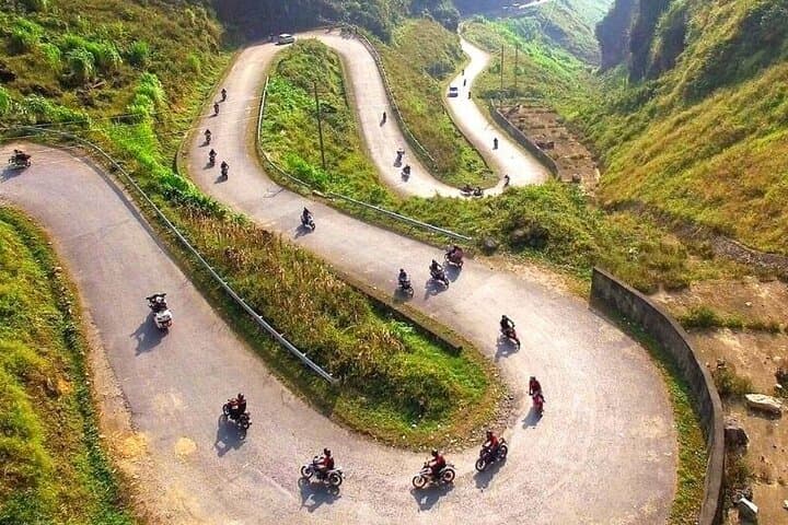 Dong Van Karst Plateau Adventure: 4-Day Ha Giang Loop to Ma Pi Leng & Tu San Gorge photo 5