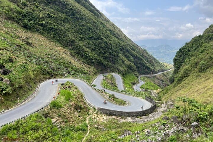 Mystical Highlands: 4-Day Ha Giang Loop Tour through Ma Pi Leng & Dong Van photo 4