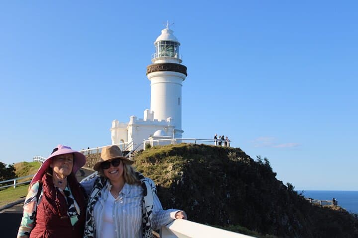 Byron Bay & Currumbin Wildlife Sanctuary Day Tour — Coastal Wildlife, Beaches & Cape Byron Lighthouse