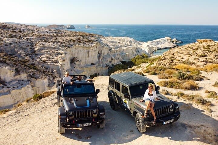 Milos Rubicon Jeep Safari: Sarakiniko, Villages & BBQ Day Tour
