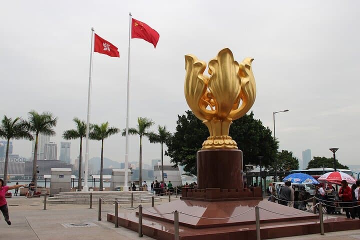 Maximize a Hong Kong Layover — Private 5-Hour Highlights Tour photo 6