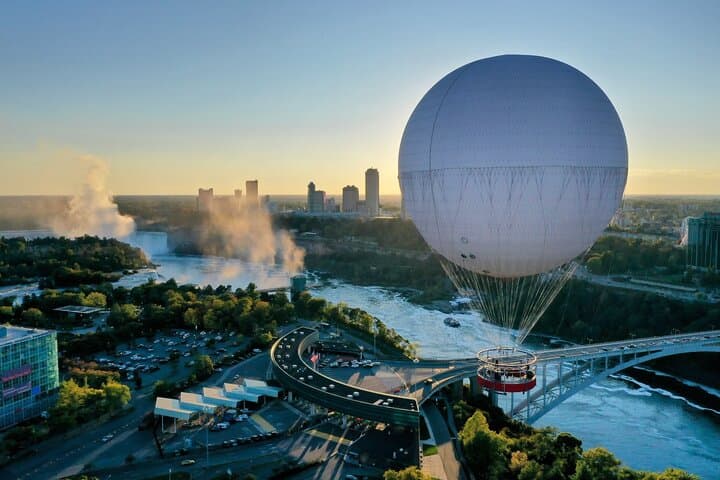 Niagara Falls Balloon Ride: 500-Foot Aerial Views & Souvenir Photo photo 5