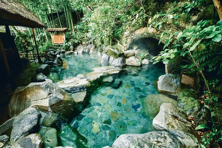 Full-Day Hakone Private Tour: Lake Ashi Cruise, Owakudani & Onsen from Tokyo photo 4
