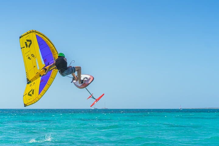 Wing Foiling Adventure in Aruba — Learn to Foil Over Caribbean Waters photo 5
