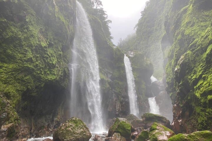 Bajos del Toro Jurassic Adventure: Waterfalls, Blue Lagoons & Angel Wings from La Fortuna photo 6