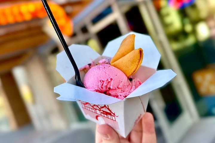 Roosevelt Row Phoenix Food Tour — 7 Tastings on a Downtown Walking Tour photo 1