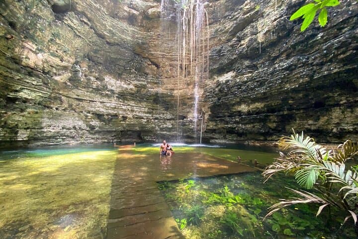 Chichén Itzá Deluxe: Pyramid, Cenote Swim & Valladolid Day Trip photo 5