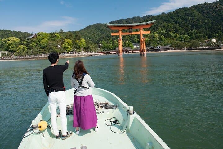 Miyajima Guided Tour & Oyster Farm Cruise — Itsukushima Shrine to Shellfish Feast photo 2