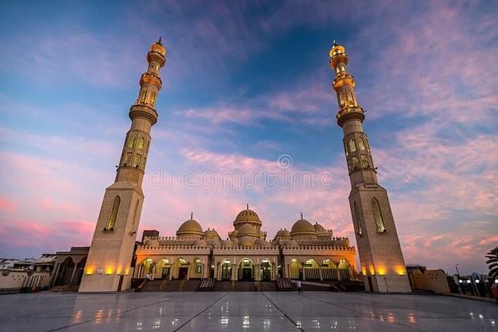 Hurghada Private City Tour: Fish Market, El-Mina Mosque & New Marina photo 3