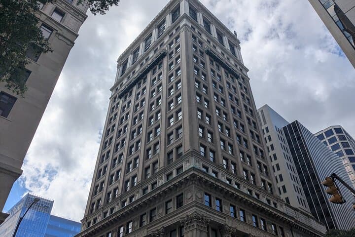 Richmond Historian Guided Tour — Capitol, Confederate Sites & Architectural Walking Tour photo 4
