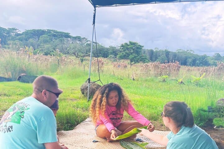 Ohana Ranch Lei Making & Hawaiian Culture Experience near Hilo photo 3