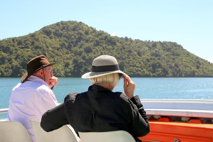 Queen Charlotte Sound Scenic Cruise from Picton — 2-Hour Shore Excursion photo 2